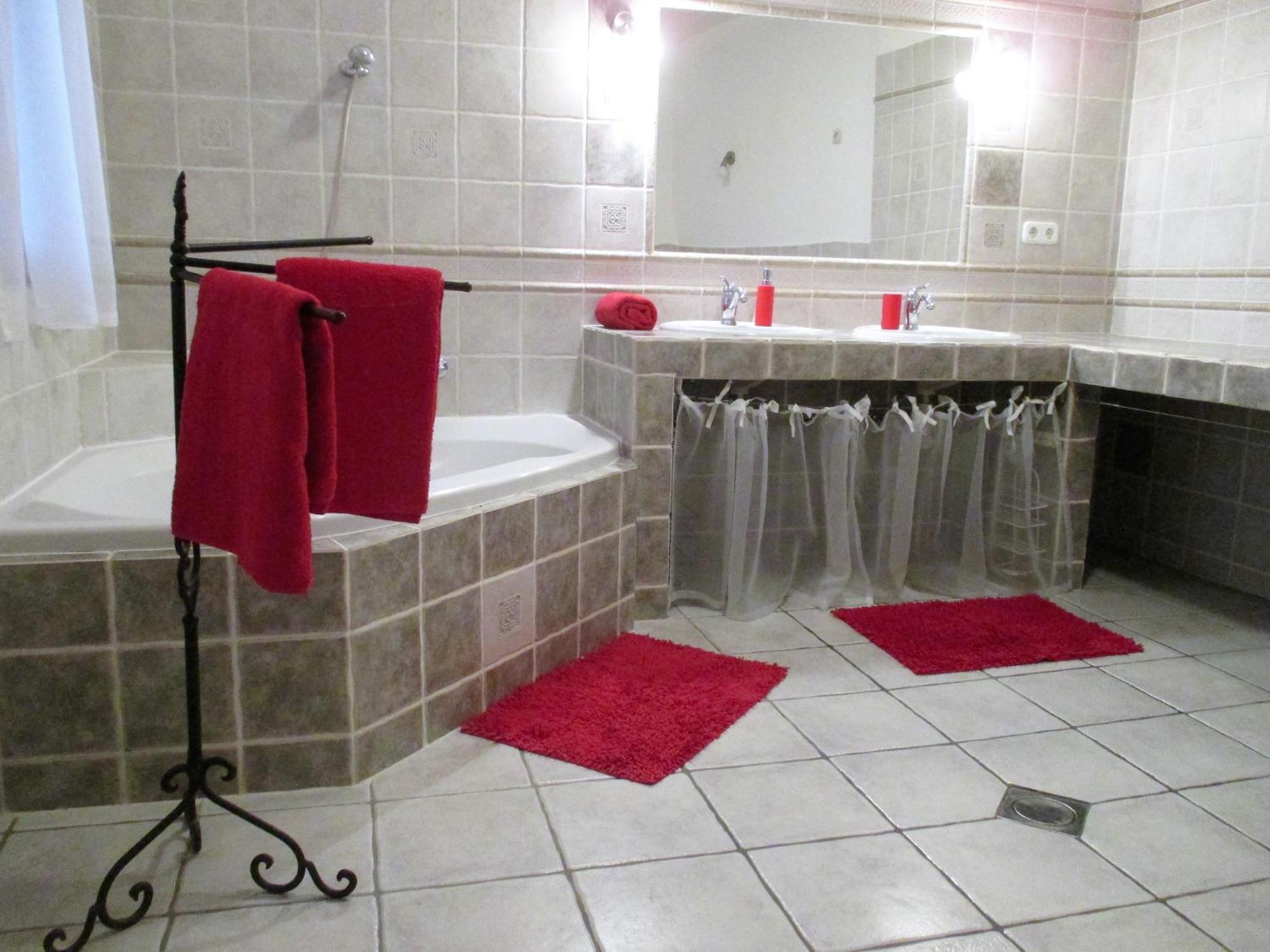Mediterran Apartman Печ Экстерьер фото