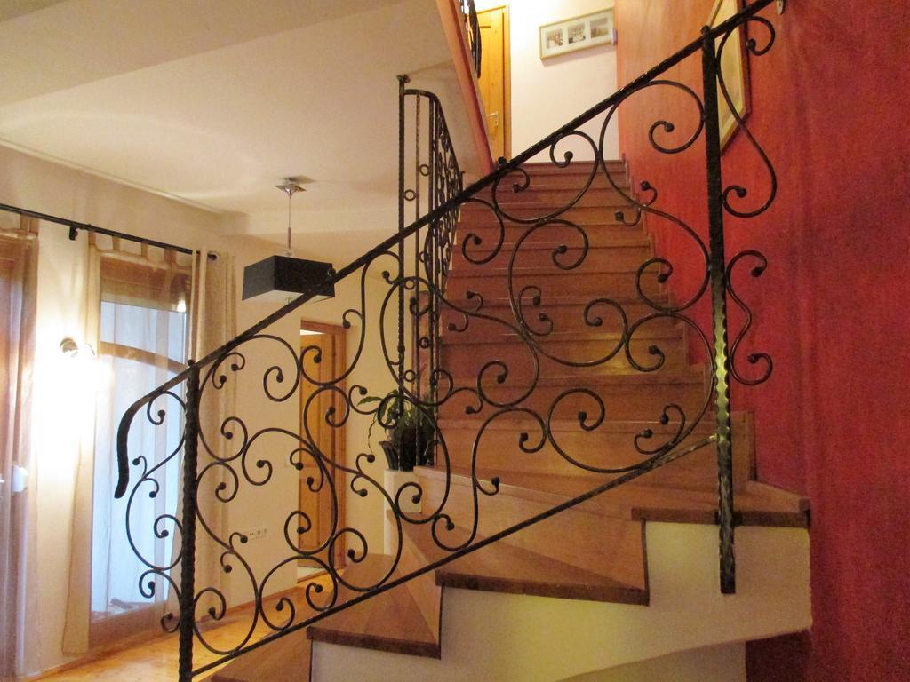 Mediterran Apartman Печ Экстерьер фото