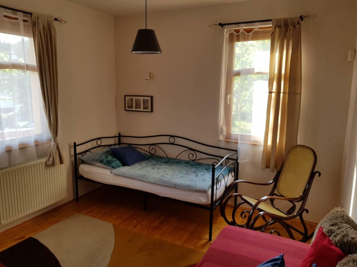 Mediterran Apartman Печ Экстерьер фото