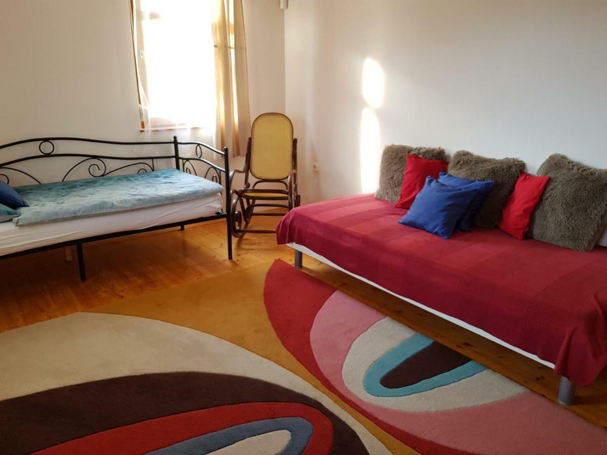Mediterran Apartman Печ Экстерьер фото